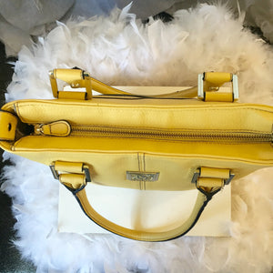 Anne Klein Butter Leather Bucket Handbag - City Girl Designer Vintage Closet